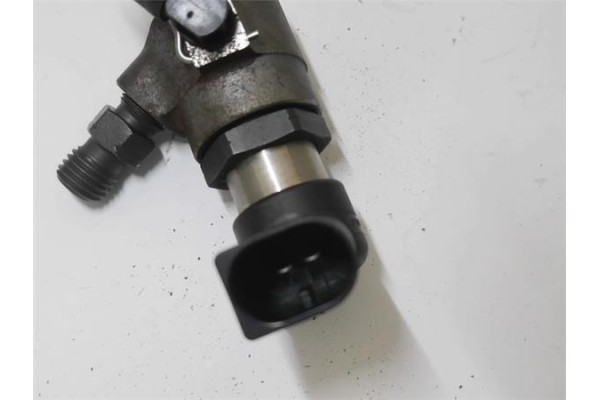 Recambio de inyector para volkswagen golf vi (5k1) 1.6 advance referencia OEM IAM 03L130277B  