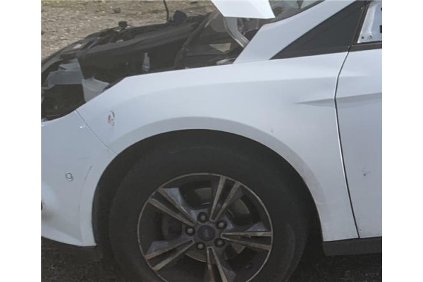 Recambio de aleta delantero izquierda para ford focus berlina (cew) 1.0 business referencia OEM IAM 2171304  