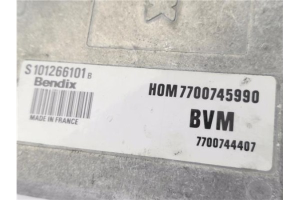Recambio de centralita para renault r 21 berlina (b/l48) 2.0 (b48c) referencia OEM IAM 7700745990 S101266101B 