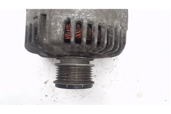 Recambio de alternador para seat leon (1p1) 1.9 tdi referencia OEM IAM 06F903023C TG14C011 