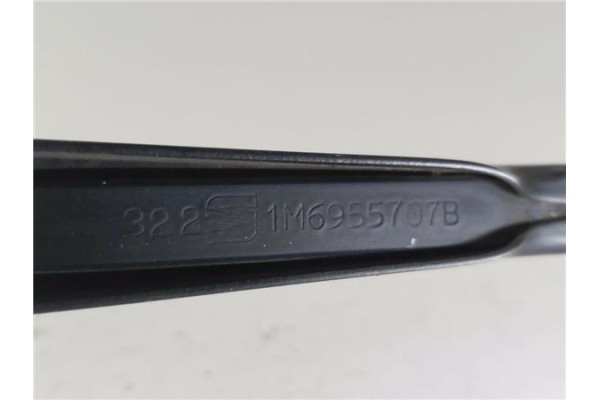 Recambio de brazo limpiaparabrisas trasero para seat leon (1m1) 1.9 tdi referencia OEM IAM 1M6955707B  