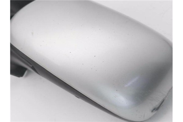 Recambio de retrovisor electrico izquierdo para toyota corolla (e12) 2.0 d-4d referencia OEM IAM E11015440  