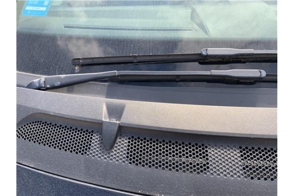 Recambio de brazo limpiaparabrisas delantero derecho para mercedes-benz clase a (bm 169) 2.0 a 180 cdi (169.007) referencia OEM 