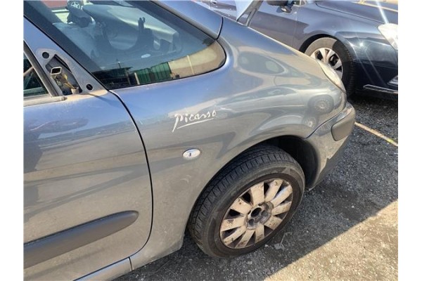 Recambio de aleta delantero derecha para citroen xsara picasso 1.6 hdi referencia OEM IAM 7841R9  