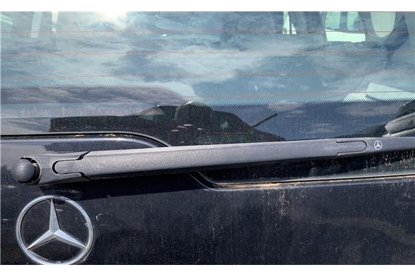 Recambio de brazo limpiaparabrisas trasero para mercedes-benz clase a (bm 169) 2.0 a 180 cdi (169.007) referencia OEM IAM A16982