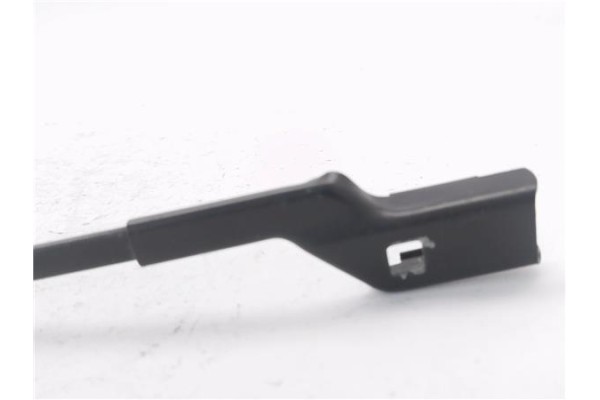 Recambio de brazo limpiaparabrisas delantero izquierdo para ford ka (ccu) 1.2 referencia OEM IAM B420DLHD  