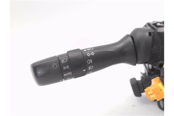 Recambio de mando intermitencia para toyota avensis cross sport (t27) 2.2 premium referencia OEM IAM N5205030 39SUGS80 