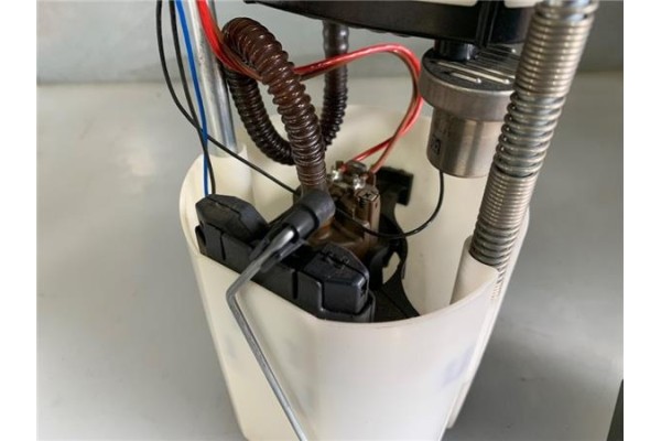 Recambio de bomba combustible para ford ka (ccu) 1.2 referencia OEM IAM A2C53257951 GAC51806983 