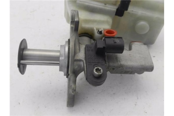 Recambio de bomba freno para volkswagen up! (121) 1.0 black up! referencia OEM IAM 32668657  