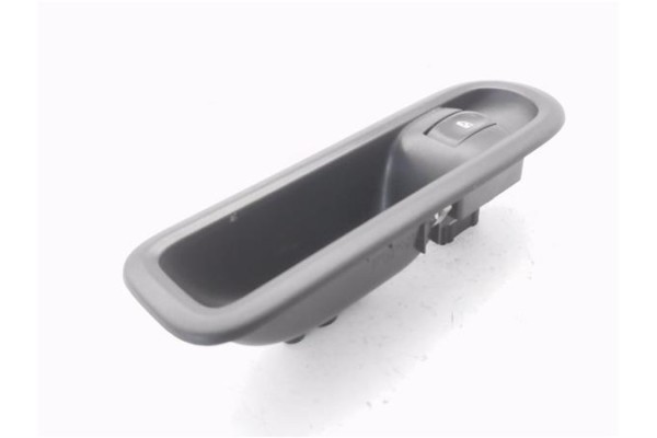 Recambio de mando elevalunas delantero derecho para renault clio iii 1.5 dci (c/br1g) referencia OEM IAM 8200356517B  
