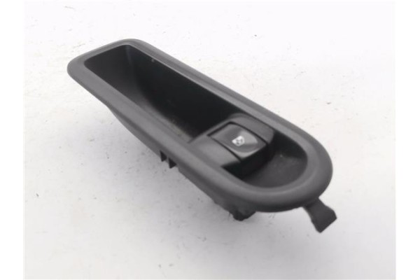 Recambio de mando elevalunas delantero derecho para renault clio iii 1.5 dci (c/br1g) referencia OEM IAM 8200356517B  