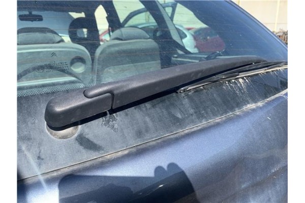 Recambio de brazo limpiaparabrisas trasero para citroen xsara picasso 1.6 hdi referencia OEM IAM 6429Q5  