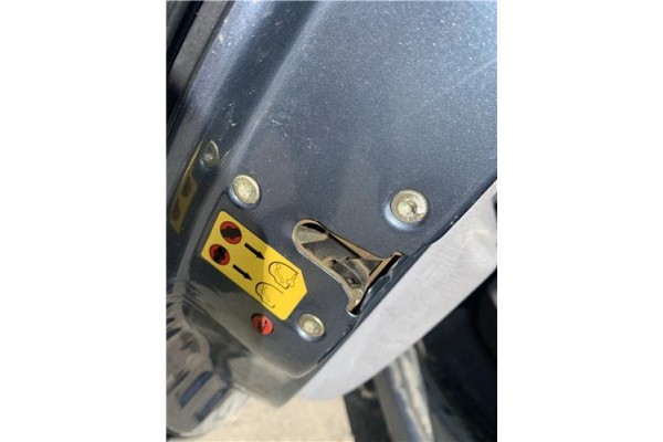 Recambio de cierre electromagnetico trasero izquierdo para citroen xsara picasso 1.6 hdi referencia OEM IAM 913778  
