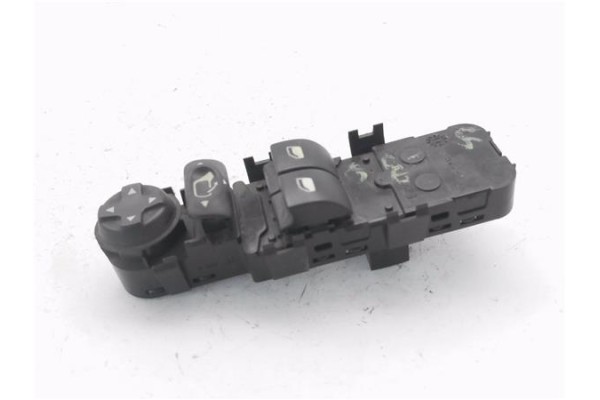 Recambio de mando elevalunas delantero izquierdo para peugeot 207 1.6 premium referencia OEM IAM 96642446XT  