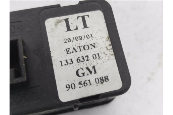 Recambio de mando elevalunas delantero izquierdo para opel astra g fastback (f48_, f08_) 2.0 dti 16v referencia OEM IAM 13363201