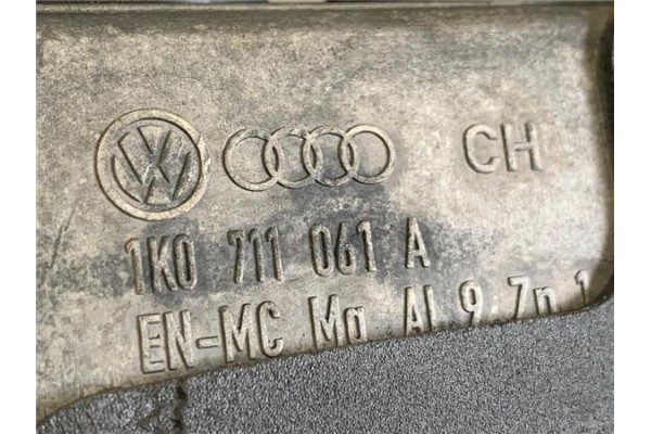 Recambio de palanca de cambio para volkswagen golf v (1k1) 1.9 tdi referencia OEM IAM 1K0711061A  
