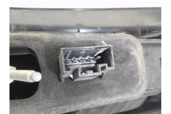 Recambio de piloto trasero izquierdo para ford fiesta (cbk) 1.3 ambiente referencia OEM IAM 2S6113A603B  