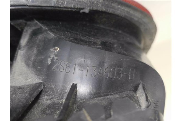 Recambio de piloto trasero izquierdo para ford fiesta (cbk) 1.3 ambiente referencia OEM IAM 2S6113A603B  
