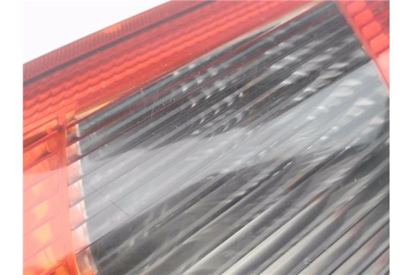 Recambio de piloto trasero izquierdo para ford fiesta (cbk) 1.3 ambiente referencia OEM IAM 2S6113A603B  