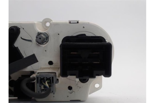 Recambio de mandos climatizador para ford fiesta (cbk) referencia OEM IAM 2S6H19980BD  