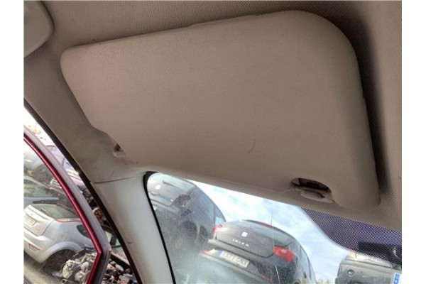 Recambio de parasol izquierdo para ford fiesta vi 1.6 tdci referencia OEM IAM 1568756 1702310 