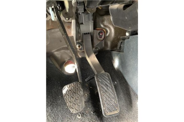 Recambio de pedal acelerador para ford fiesta vi 1.6 tdci referencia OEM IAM 1708164  