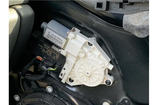 Recambio de motor elevalunas delantero derecho para peugeot 407 coupé 2.0 hdi referencia OEM IAM 9663035580 1137328409 