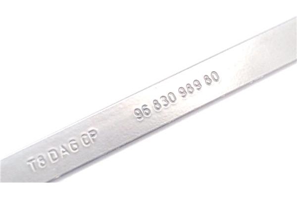 Recambio de brazo limpiaparabrisas delantero derecho para peugeot 5008 1.6 premium referencia OEM IAM 9683098960  