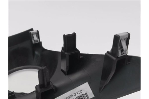 Recambio de embellecedor mando clima para peugeot 208 1.2 access referencia OEM IAM 1096632XZD  