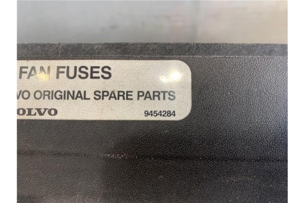 Recambio de frente delantero para volvo c70 coupe 2.3 t referencia OEM IAM 9454284  