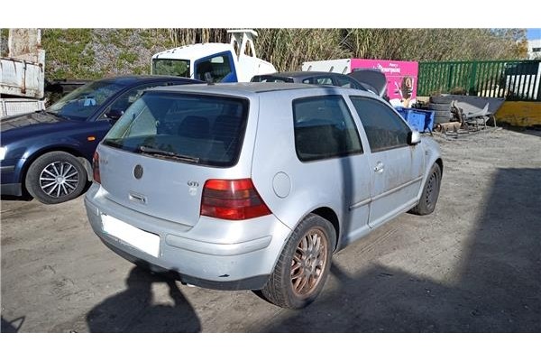 volkswagen golf iv berlina (1j1) del año 1999