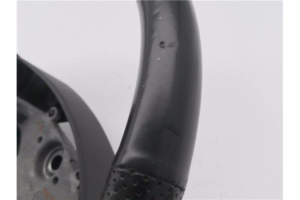 Recambio de volante para hyundai getz (tb) 1.1 básico referencia OEM IAM 561111E500 561201C700 