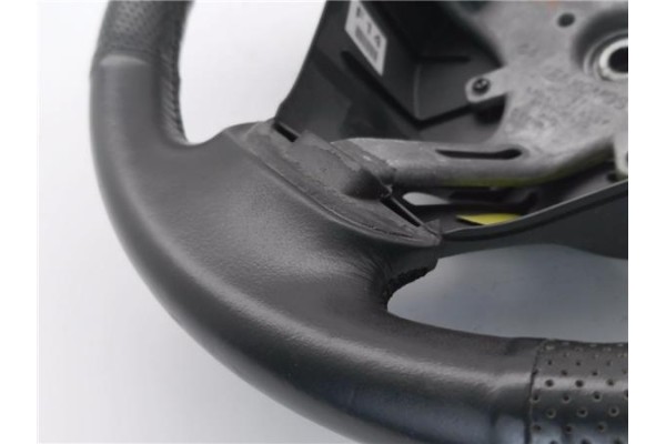 Recambio de volante para hyundai getz (tb) 1.1 básico referencia OEM IAM 561111E500 561201C700 