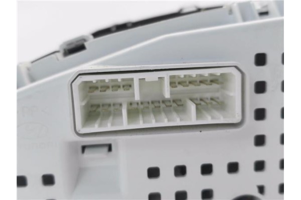 Recambio de cuadro completo para hyundai getz (tb) 1.1 básico referencia OEM IAM 940051C210 11000909200H 