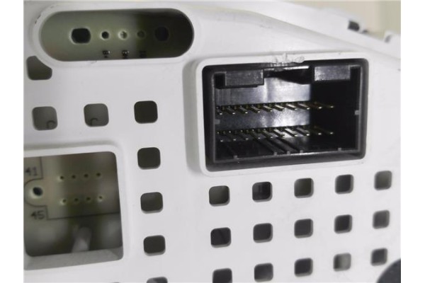 Recambio de cuadro completo para hyundai getz (tb) 1.1 básico referencia OEM IAM 940051C210 11000909200H 