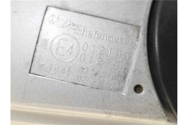 Recambio de retrovisor electrico derecho para hyundai getz (tb) 1.1 básico referencia OEM IAM E4012190  