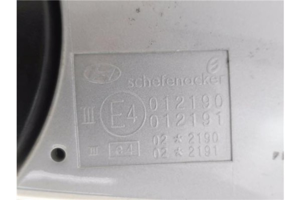 Recambio de retrovisor electrico izquierdo para hyundai getz (tb) 1.1 básico referencia OEM IAM E4012191  