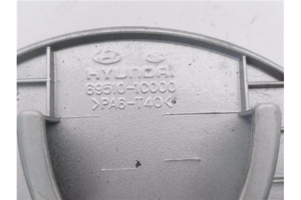 Recambio de tapa exterior combustible para hyundai getz (tb) 1.1 básico referencia OEM IAM 695101C000  