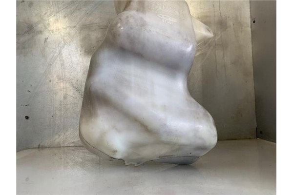 Recambio de deposito limpiaparabrisas para iveco daily camión/volquete 2.8 35 - c 13 caja abierta referencia OEM IAM 3801898 380