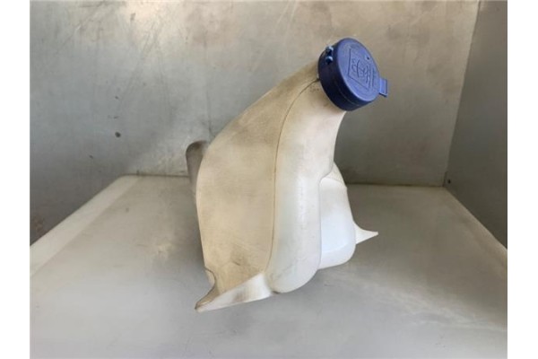 Recambio de deposito limpiaparabrisas para iveco daily camión/volquete 2.8 35 - c 13 caja abierta referencia OEM IAM 3801898 380