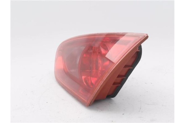 Recambio de piloto porton trasero derecho para seat leon (1p1) 1.6 tdi referencia OEM IAM 89320301  