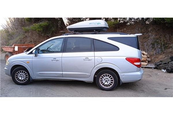 ssangyong rodius del año 2006