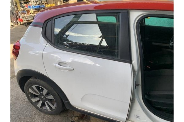 Recambio de puerta trasero derecha para citroen c3 1.2 feel referencia OEM IAM 9812716680  