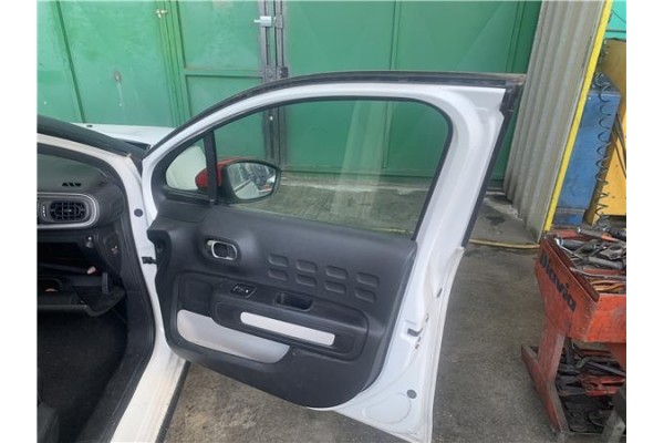 Recambio de puerta delantero derecha para citroen c3 1.2 feel referencia OEM IAM 9812674180  