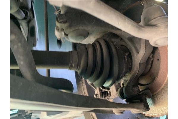 Recambio de palier delantero izquierdo para citroen c3 1.2 feel referencia OEM IAM 9677476580  