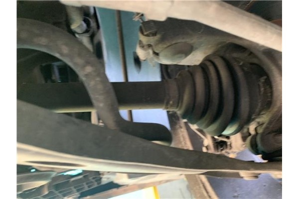 Recambio de palier delantero izquierdo para citroen c3 1.2 feel referencia OEM IAM 9677476580  