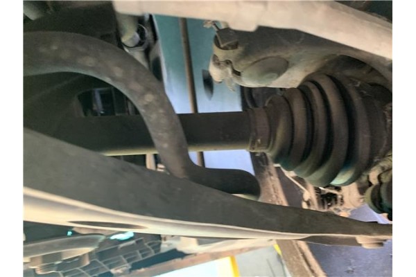 Recambio de palier delantero izquierdo para citroen c3 1.2 feel referencia OEM IAM 9677476580  