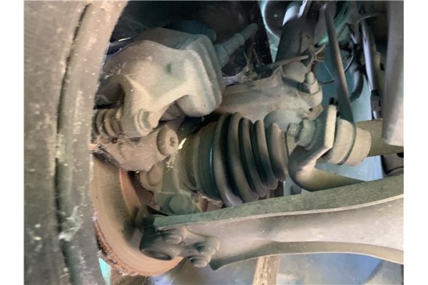 Recambio de palier delantero derecho para citroen c3 1.2 feel referencia OEM IAM 9677476680  