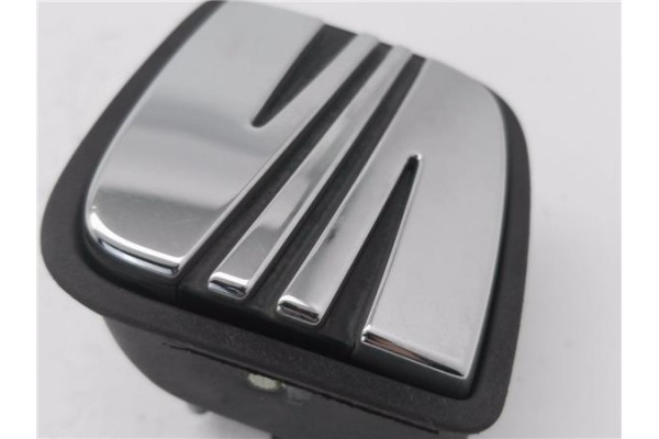Recambio de maneta exterior porton para seat leon (1p1) 1.6 tdi referencia OEM IAM 6J4827565C  