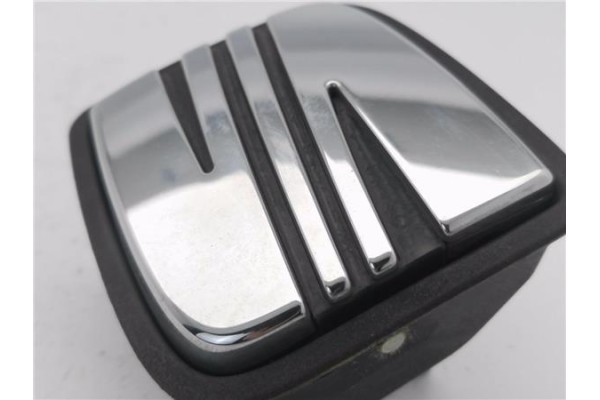 Recambio de maneta exterior porton para seat leon (1p1) 1.6 tdi referencia OEM IAM 6J4827565C  